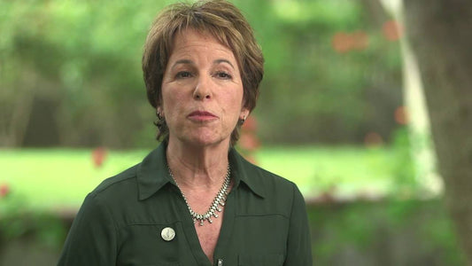 Mangiare prima di andare a dormire fa male?